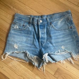 Levi 501 denim shorts. Size 27